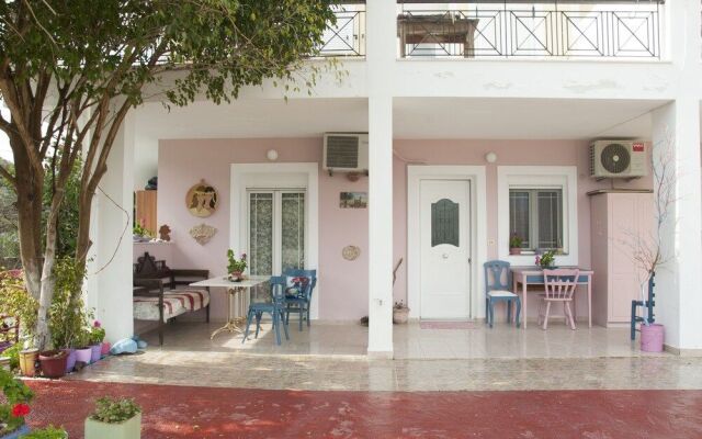 Brezza Apartment F