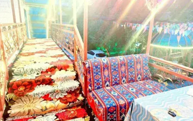 Silk Road Starry Sky B&B（ Laining Ancient City Store ）