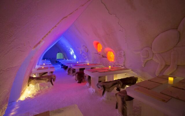 Arctic SnowHotel & Glass Igloos