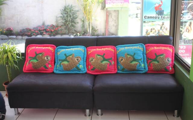 Hotel Sloth Backpackers