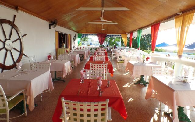 Coral Reef Beach Suite At Montego Bay Club Resort