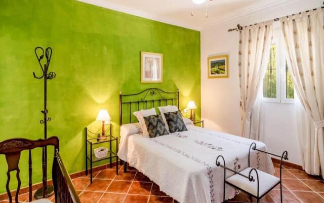 Appealing holiday home in Andalucía with private pool