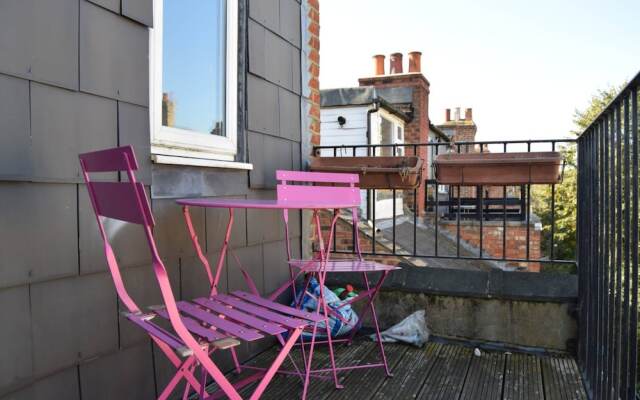 Charming 2 Bedroom Flat in Finsbury Park