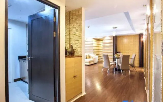 Short-Term Rental Allowed - 2B Downtown BKK Serviced Apartment