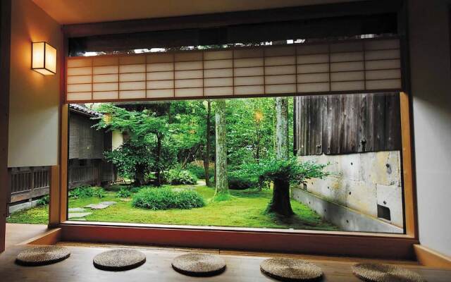 Ooedo Onsen Monogatari Wanwan Resort Awazu