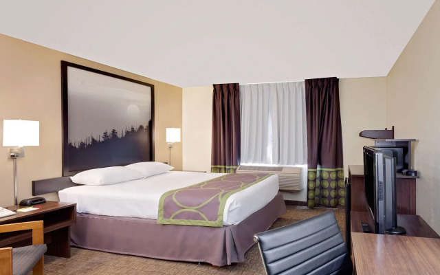 Super 8 by Wyndham Lebanon