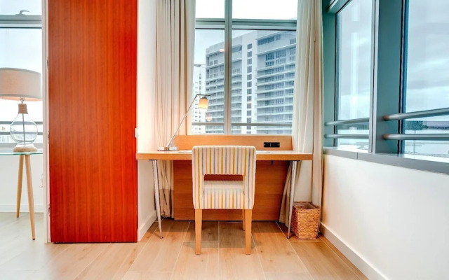AKA Miami Brickell - Residence