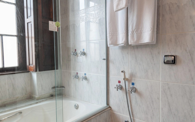 Johnscher by SJ - San Juan Curitiba