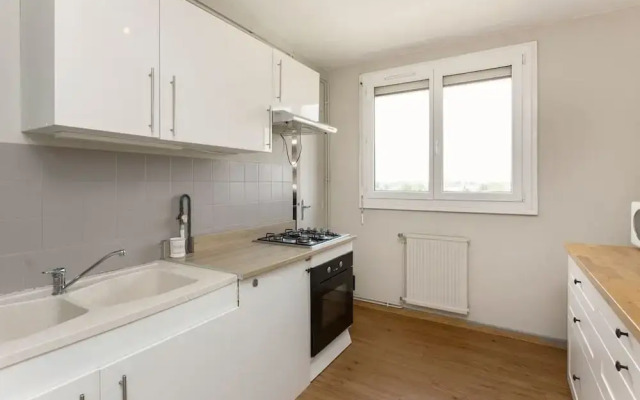 Modern Appart 75m2 - 2 rooms -parking