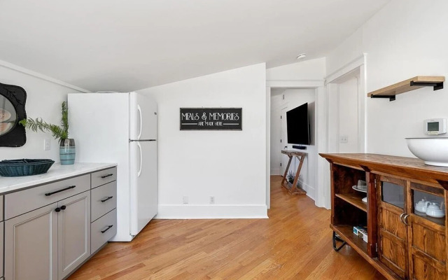 Saugatuck Harbor House