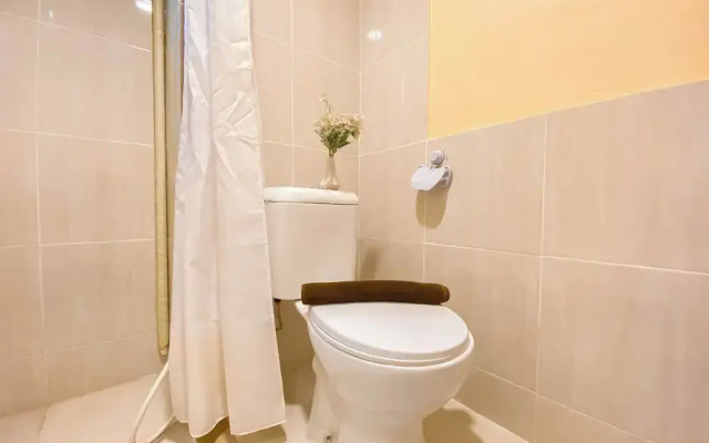 Comfort Living 2Br At Meikarta Apartment