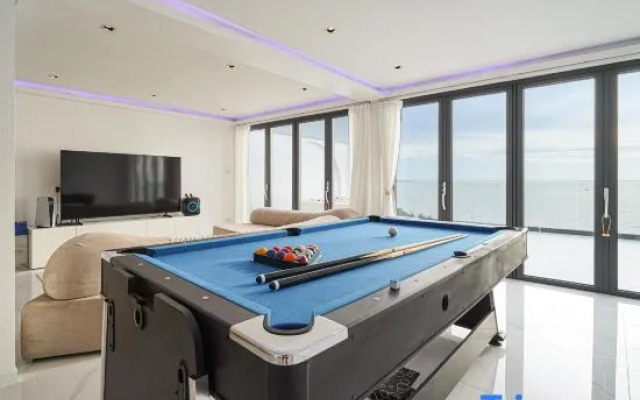 Surf Beach House