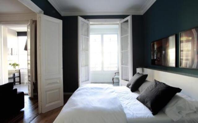 Close to Passeig de Gracia B&B