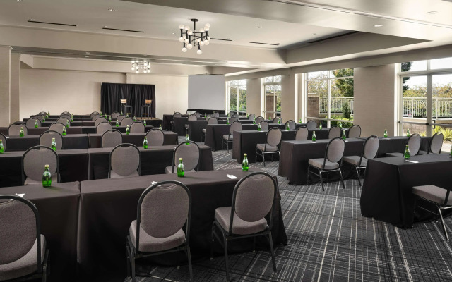 Hilton Charlotte Airport