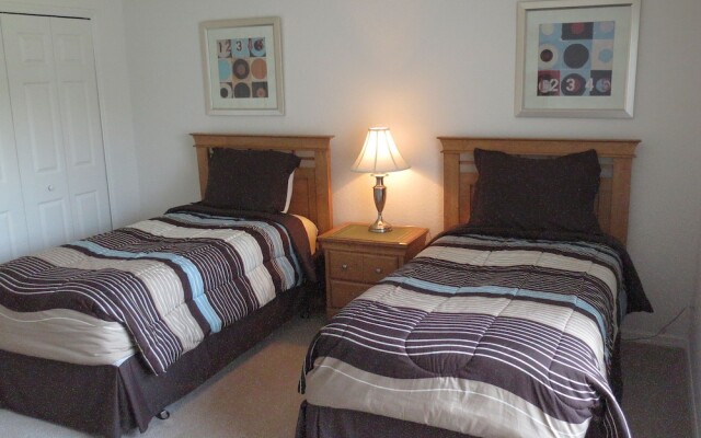 Deluxe Pool Homes by SVV