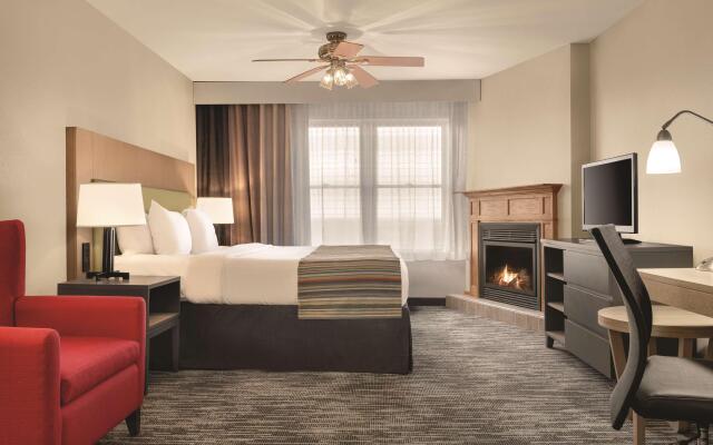 Country Inn & Suites by Radisson, Galena, IL