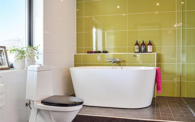Nice Home in Trångsund With 4 Bedrooms and Wifi