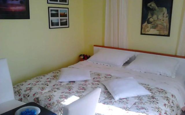 Room Sarah