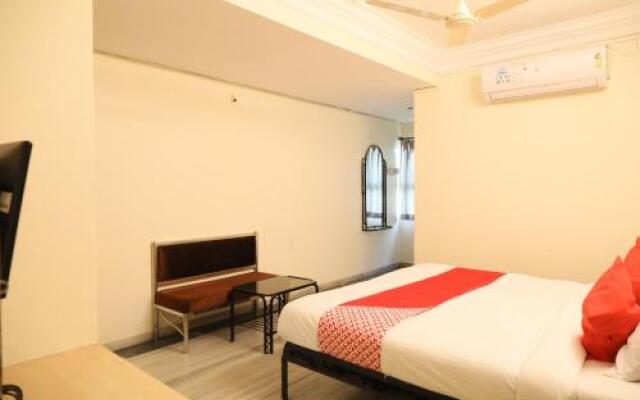 OYO 24837 Hotel Payal