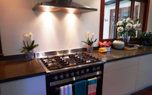 Riverbend Byron Hinterland Retreat