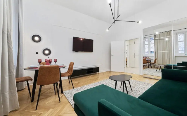 Wrocław Rynek Apartment by Renters