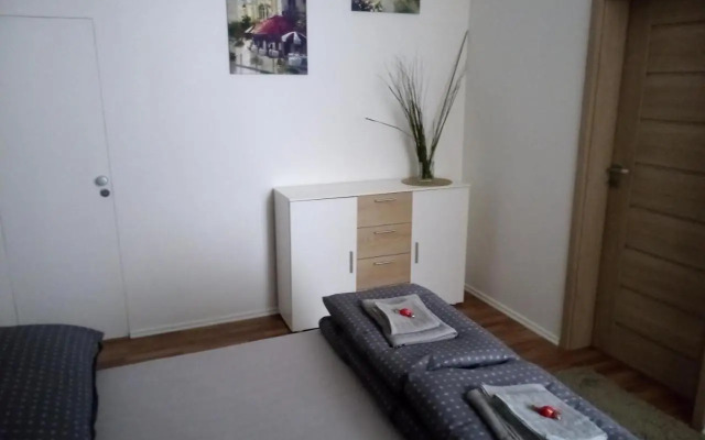 Gallys Apartments