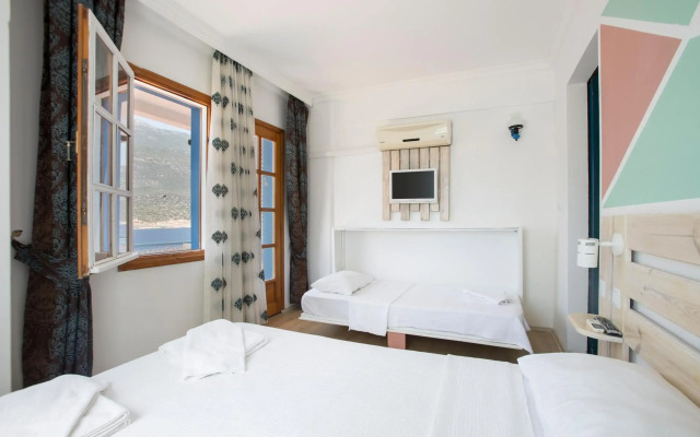 Korsan Ada Hotel