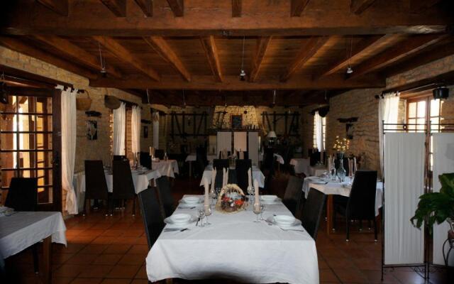 Logis Hôtel - Les Collines