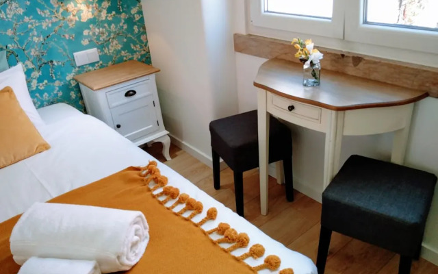 Lisbon Terrace Suites Apartment for Large Groups with Amazing Terrace