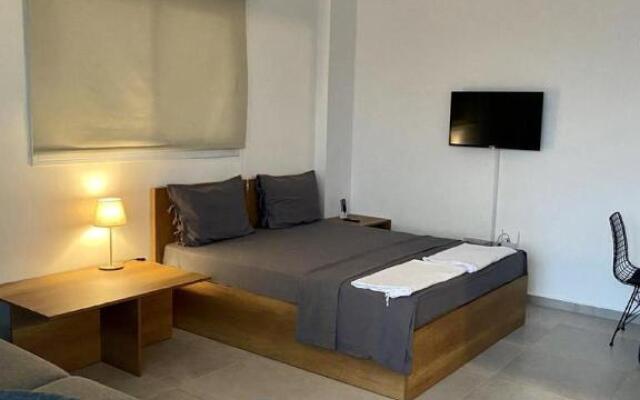 Sleek Flat With Shared Pool and Sea View in Iskele