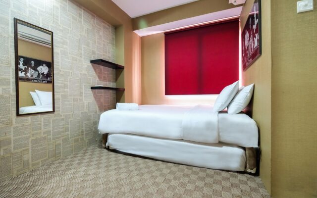 Cozy Trendy Green Palace Kalibata City Apartment