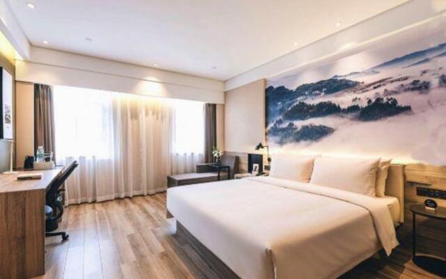 Renqiu Yushu Hotel (Leisha Plaza Yanchunlou Business and Trade Center)