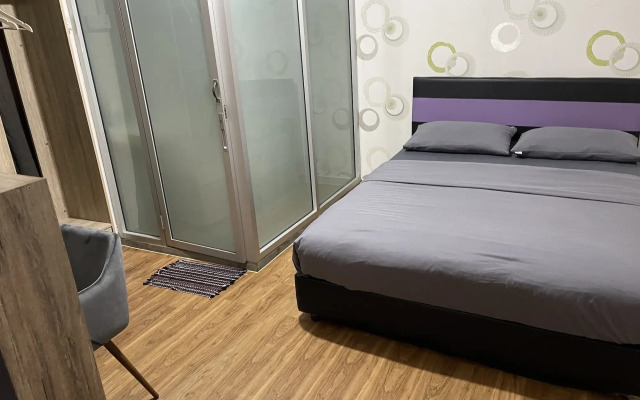 Step In Lodge - Hostel