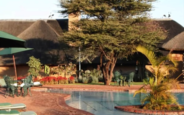 Uris Safari Lodge - Campground