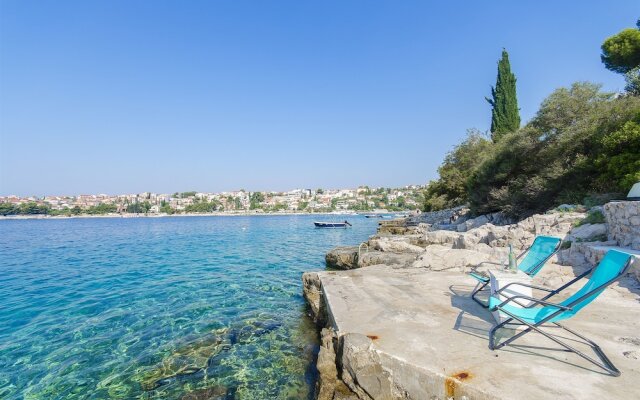 Seafront House Mavarcica