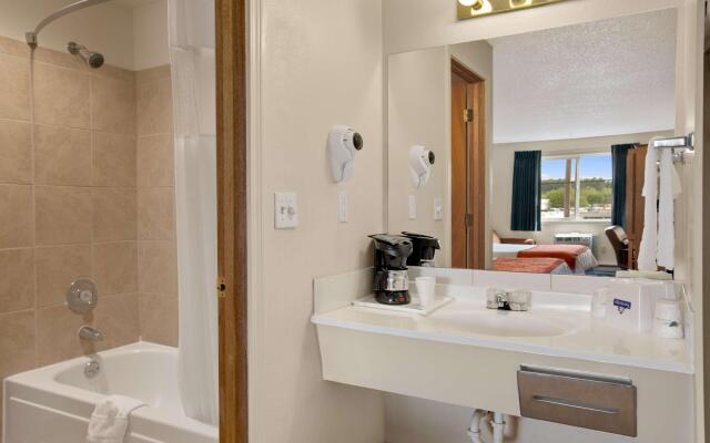 Travelodge Port of Tacoma