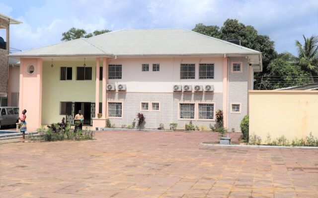 Bojelene Guest House in Monrovia, Liberia from 157$, photos, reviews - zenhotels.com