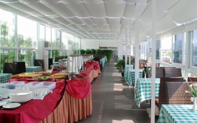 Jingxiang Hotel