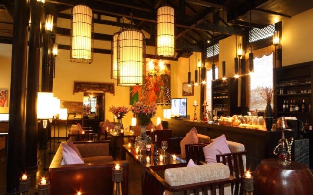 Cloudscape Boutique Inn