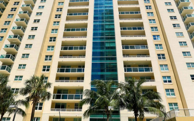 Pelican Residence at One Broadway