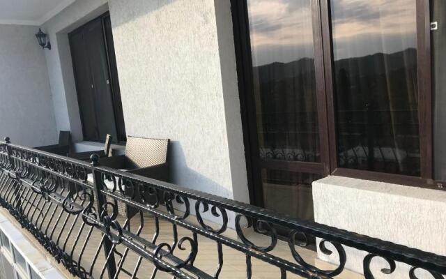 Penthouse studio