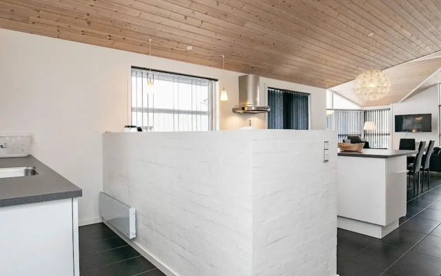 Luxurious Spa Retreat in Blokhus-by Traum
