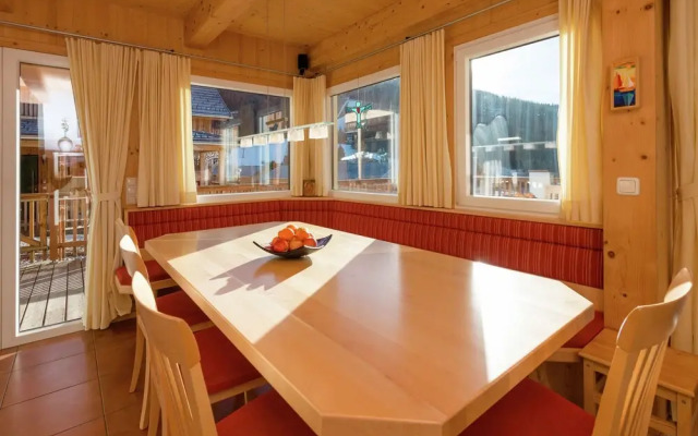 Luxurious Chalet in Hohentauern With Jacuzzi Near Lake