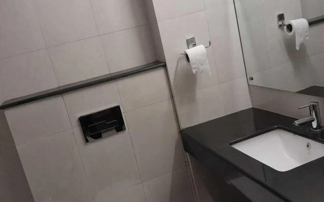 Hotel The Luxem