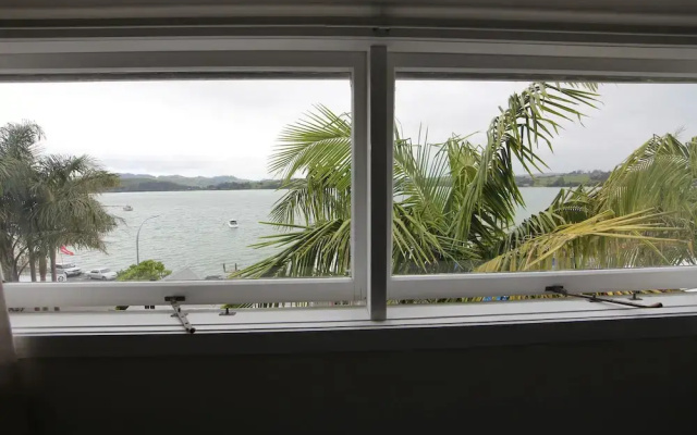 Mangonui Waterfront Apartments Motel