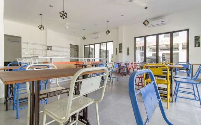 RedDoorz Premium @ Setiabudi Medan