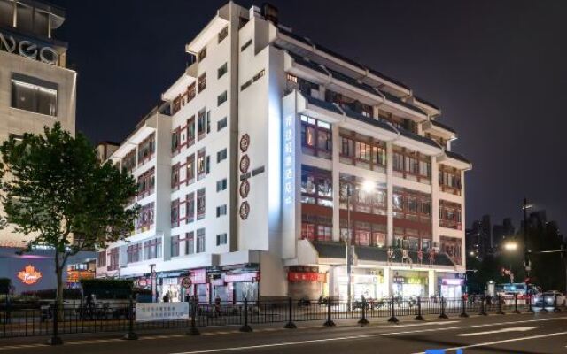 Sushi Boutique Hotel