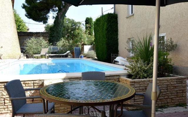 Logis Hôtel La Bastide d'Entraigues