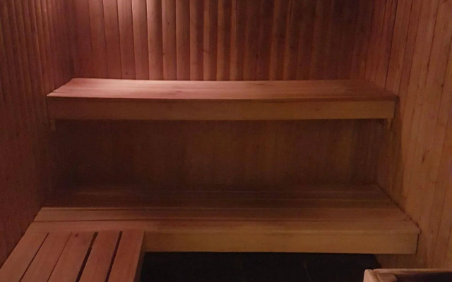 Mackay's Spa Lodge Hotel