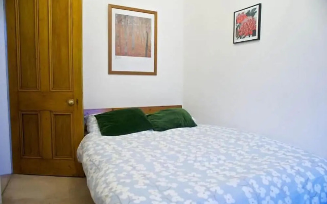 JOIVY Cosy 1-Bed Flat Near The Scottish Gallery